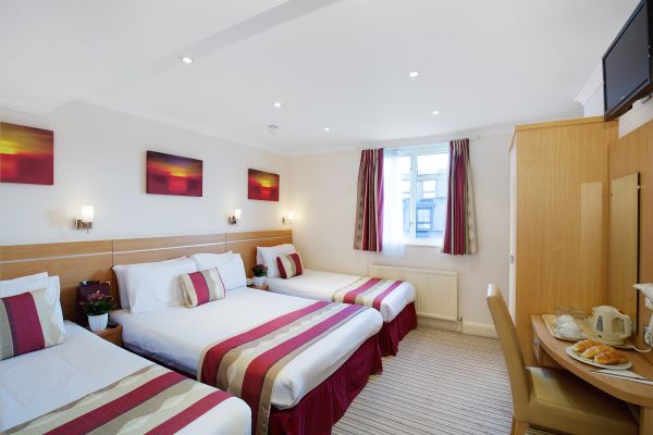Hotel Queens Park (London)